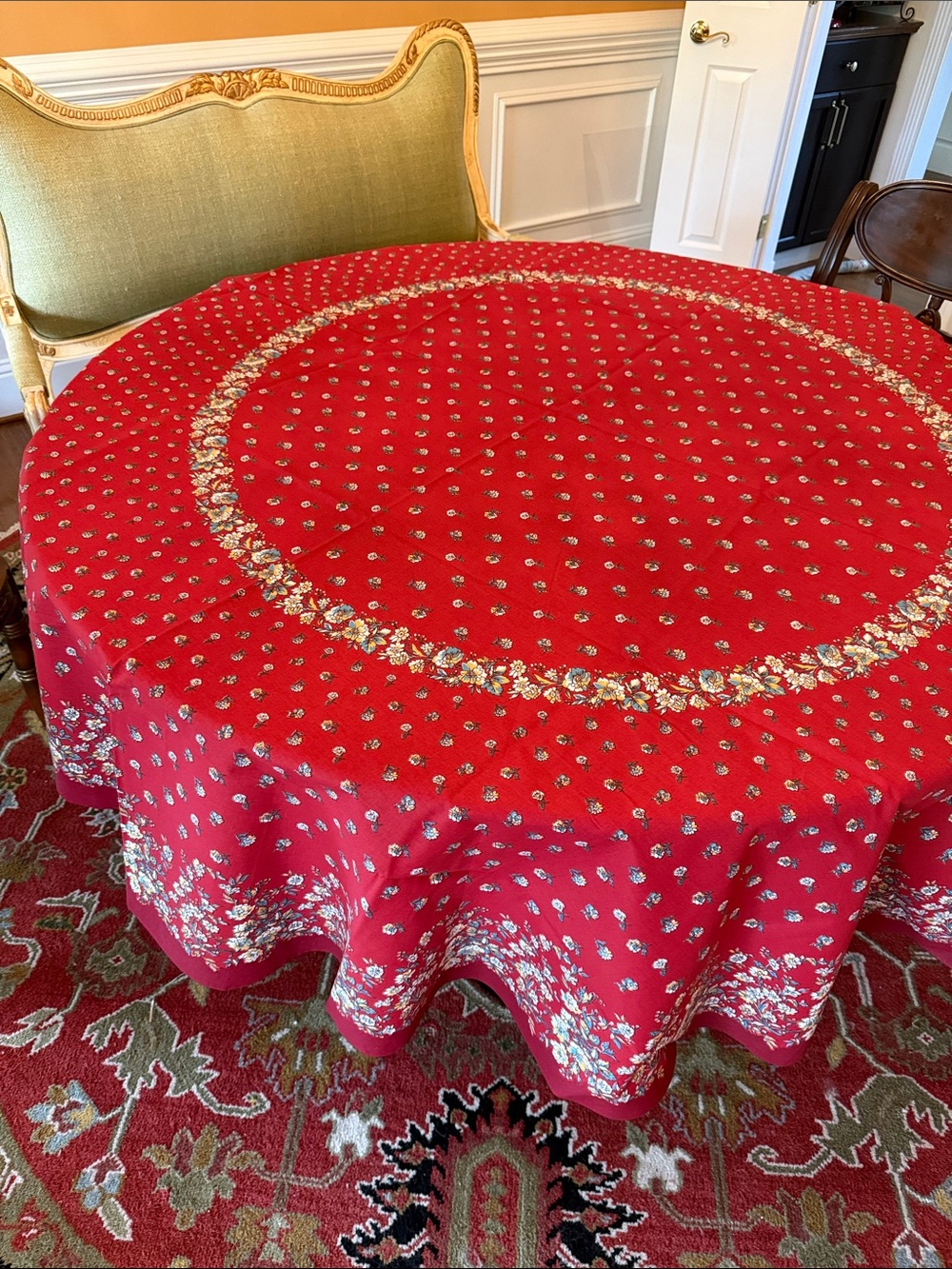 Red French Floral 90 Round Tablecloth